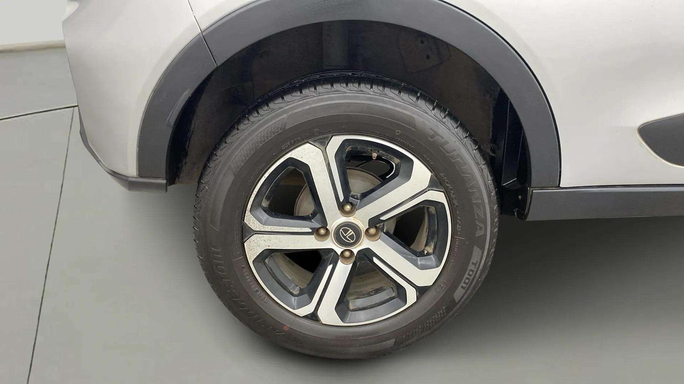 2021 Tata NEXON XZA PLUS PETROL, Petrol, Automatic, 57,239 km, Right Rear Wheel
