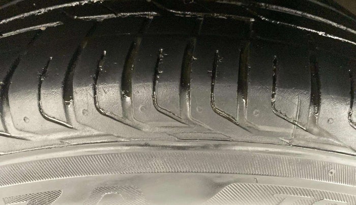 2021 Tata NEXON XZA PLUS PETROL, Petrol, Automatic, 57,239 km, Right Front Tyre Tread