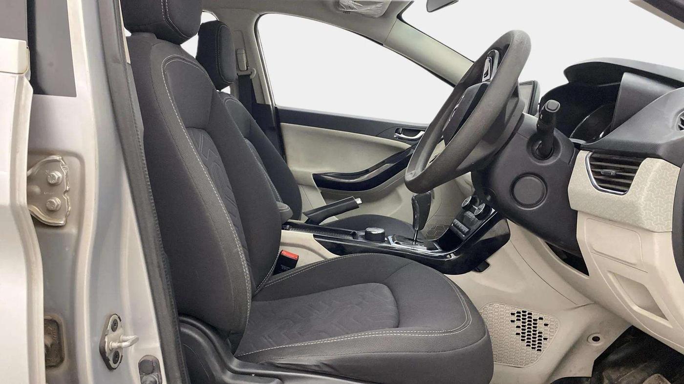 2021 Tata NEXON XZA PLUS PETROL, Petrol, Automatic, 57,239 km, Right Side Front Door Cabin