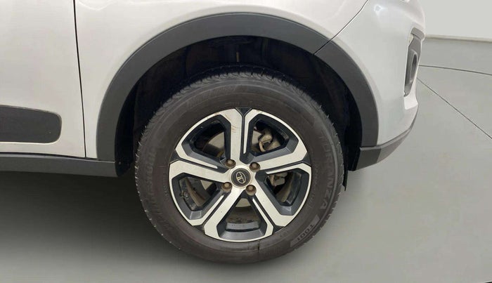 2021 Tata NEXON XZA PLUS PETROL, Petrol, Automatic, 57,239 km, Right Front Wheel