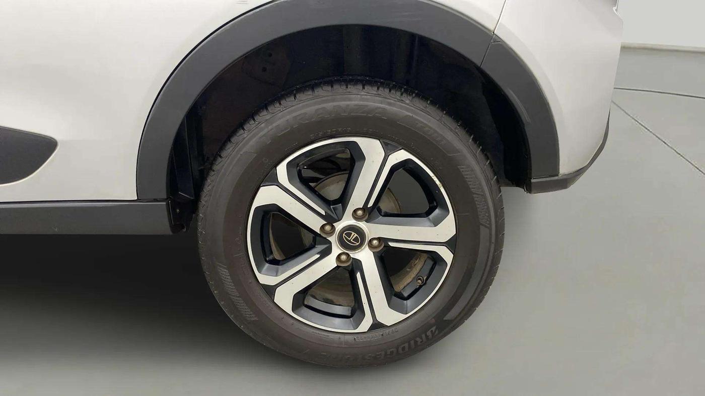 2021 Tata NEXON XZA PLUS PETROL, Petrol, Automatic, 57,239 km, Left Rear Wheel