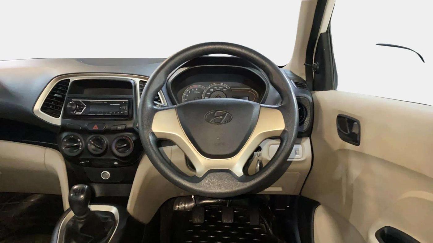 2020 Hyundai NEW SANTRO ERA EXECUTIVE, Petrol, Manual, 29,416 km, Steering Wheel Close Up