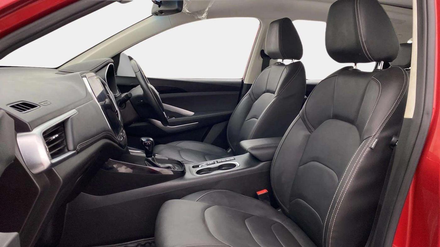2019 MG HECTOR SHARP 1.5 DCT PETROL, Petrol, Automatic, 15,735 km, Right Side Front Door Cabin