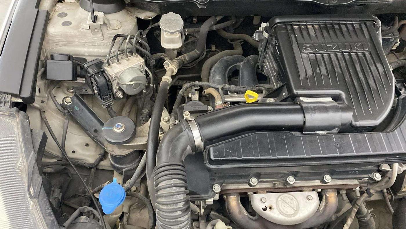 2018 Maruti Ciaz ZETA 1.4  MT PETROL, Petrol, Manual, 1,00,300 km, Engine View - Right
