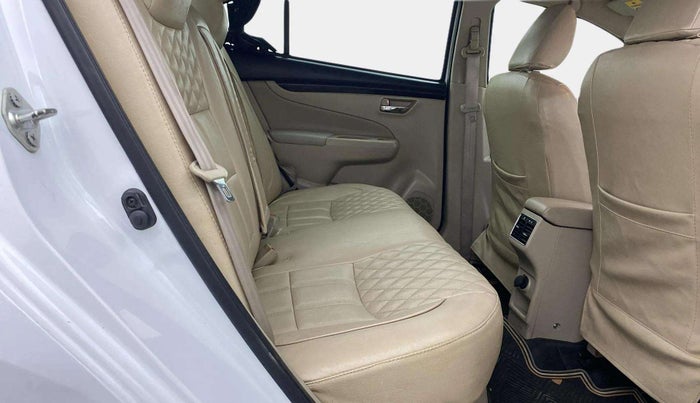 2018 Maruti Ciaz ZETA 1.4  MT PETROL, Petrol, Manual, 1,00,252 km, Right Side Rear Door Cabin