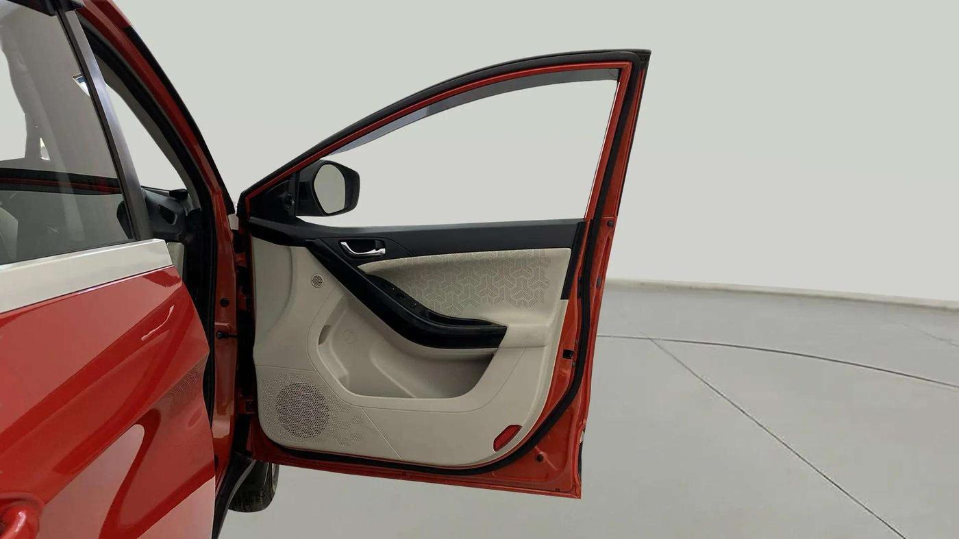 2023 Tata NEXON XZA PLUS LUXURY SUNROOF PETROL, Petrol, Automatic, 9,885 km, RHS Front Door