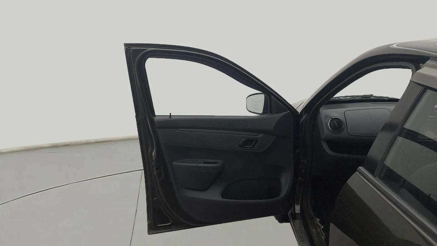 2016 Renault Kwid RXT 0.8, Petrol, Manual, 73,025 km, LHS Front Door