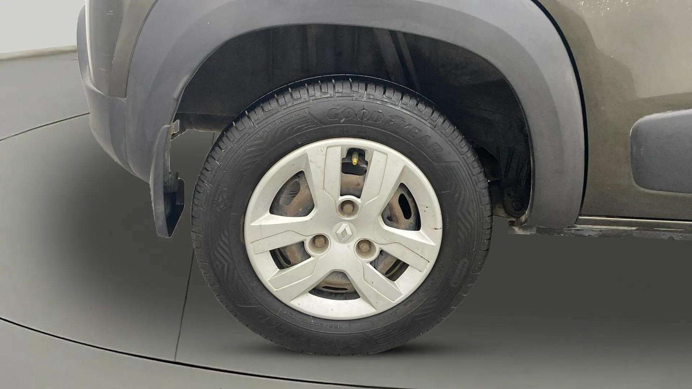 2016 Renault Kwid RXT 0.8, Petrol, Manual, 73,025 km, Right Rear Wheel