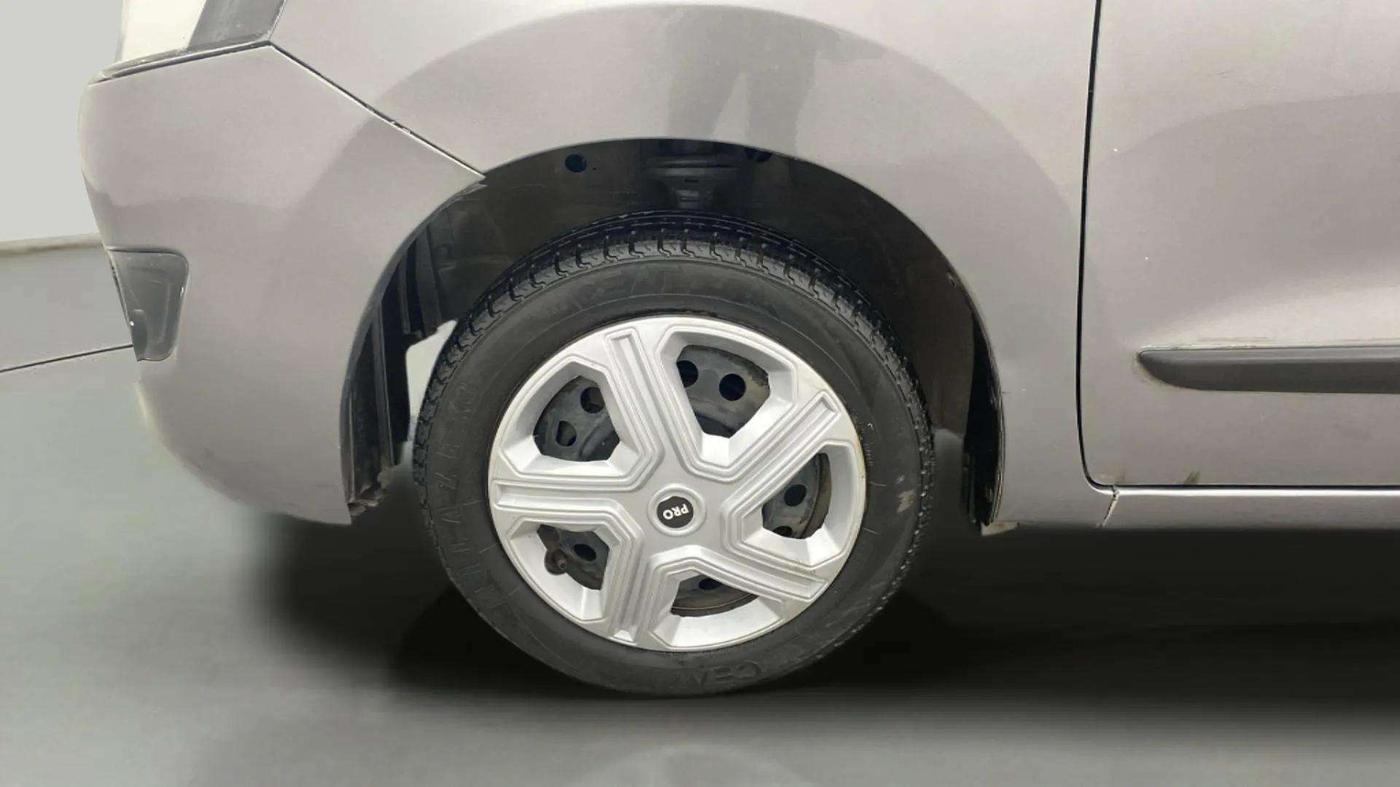 2014 Maruti Wagon R 1.0 VXI, Petrol, Manual, 94,037 km, Left Front Wheel