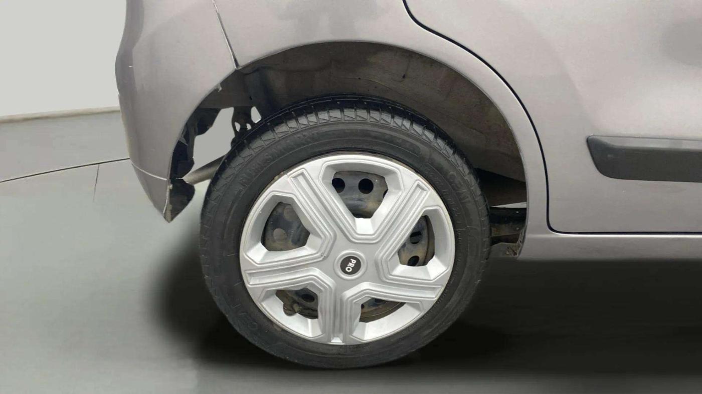 2014 Maruti Wagon R 1.0 VXI, Petrol, Manual, 94,037 km, Right Rear Wheel