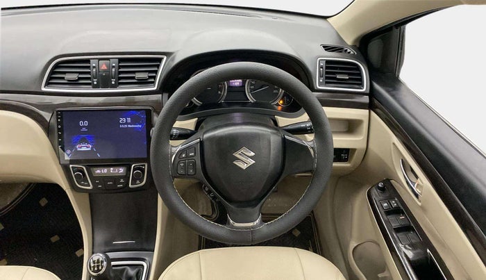 2016 Maruti Ciaz VXI+, Petrol, Manual, 54,298 km, Steering Wheel Close Up