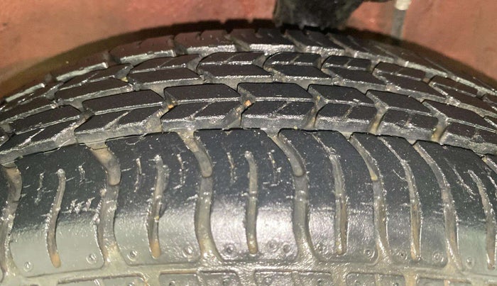 2017 Maruti Alto K10 VXI, Petrol, Manual, 5,200 km, Left Front Tyre Tread