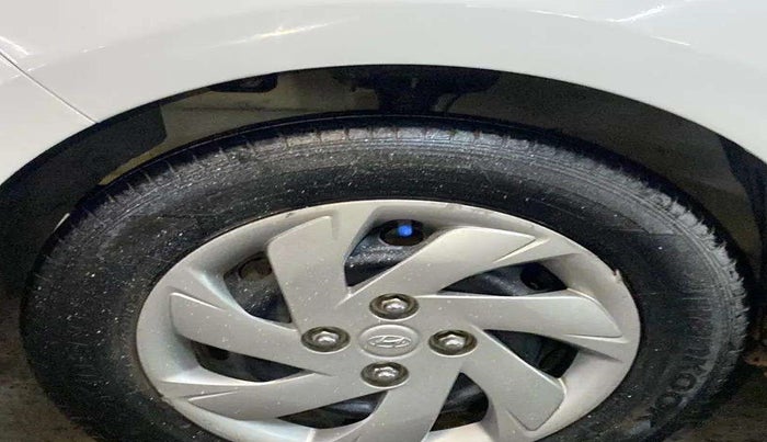 2019 Hyundai NEW SANTRO SPORTZ MT, Petrol, Manual, 22,712 km, Left front tyre - Minor crack