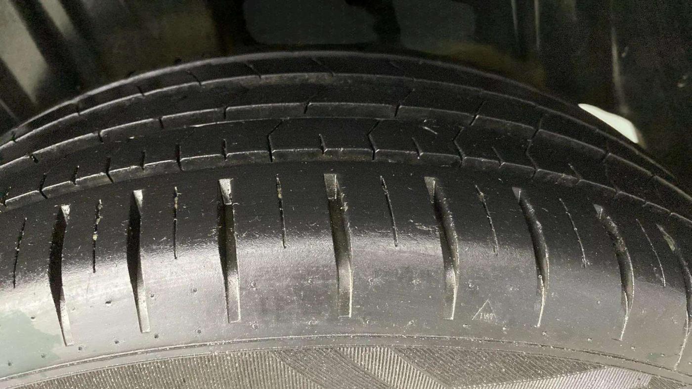 2022 Maruti Baleno ALPHA 1.2 AGS, Petrol, Automatic, 38,657 km, Left Rear Tyre Tread