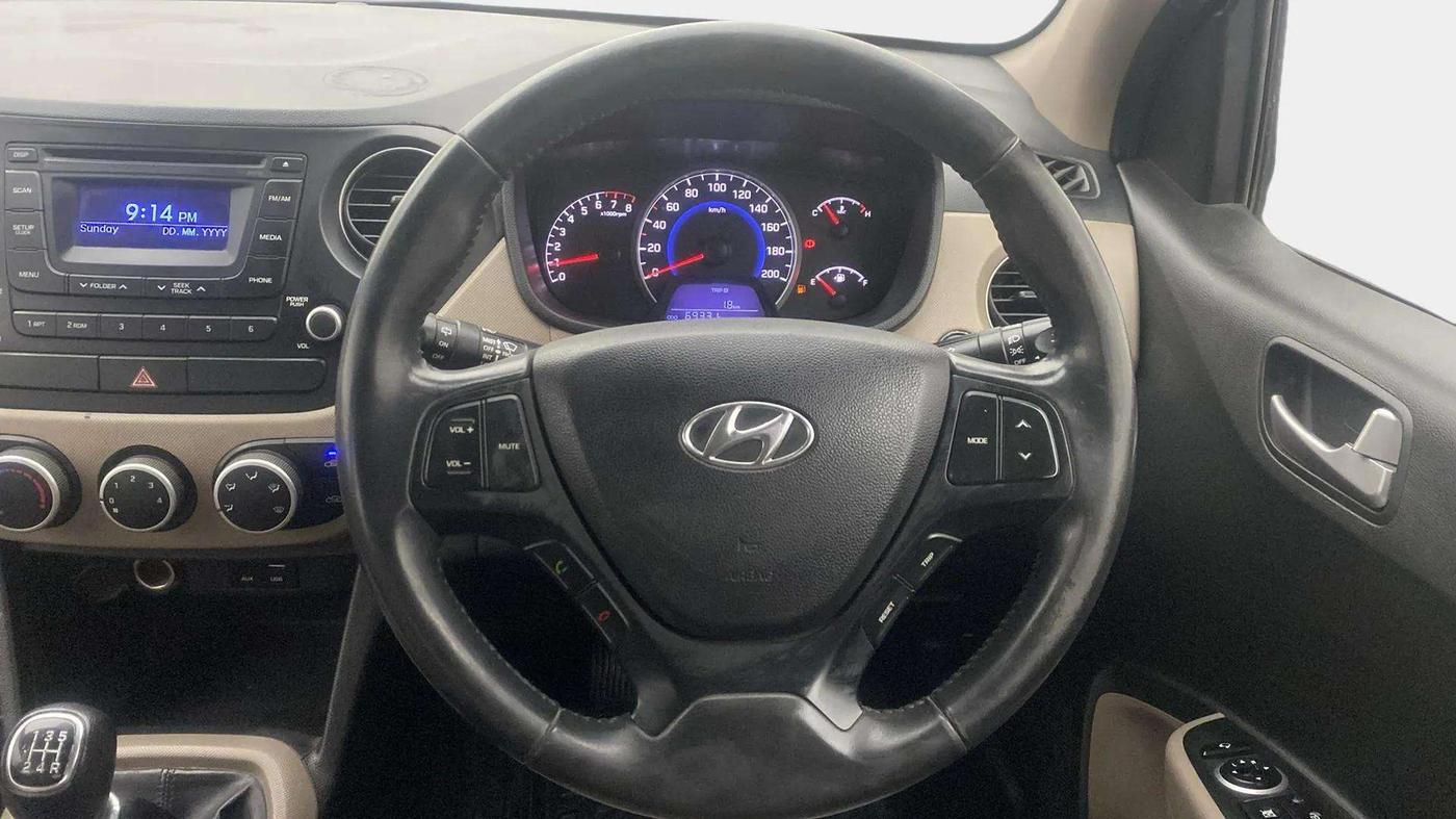 2016 Hyundai Grand i10 ASTA (O) 1.2 KAPPA VTVT, Petrol, Manual, 69,330 km, Steering Wheel Close Up