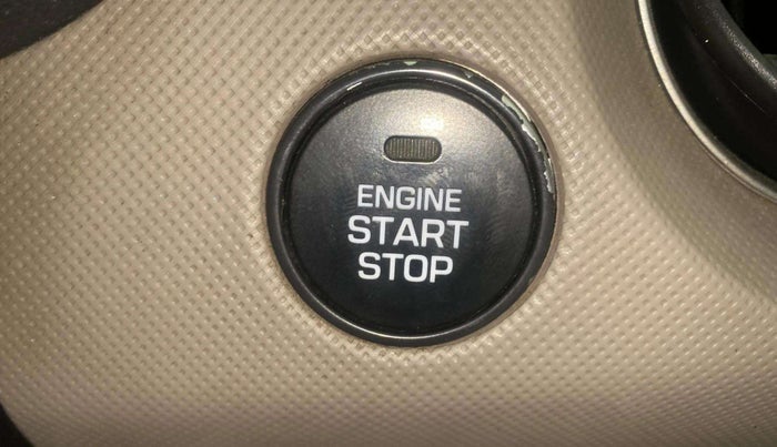 2016 Hyundai Grand i10 ASTA (O) 1.2 KAPPA VTVT, Petrol, Manual, 69,330 km, Keyless Start/ Stop Button