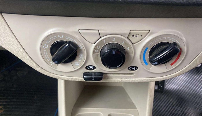 2020 Maruti Alto LXI, Petrol, Manual, 41,381 km, AC Unit - Directional switch has minor damage