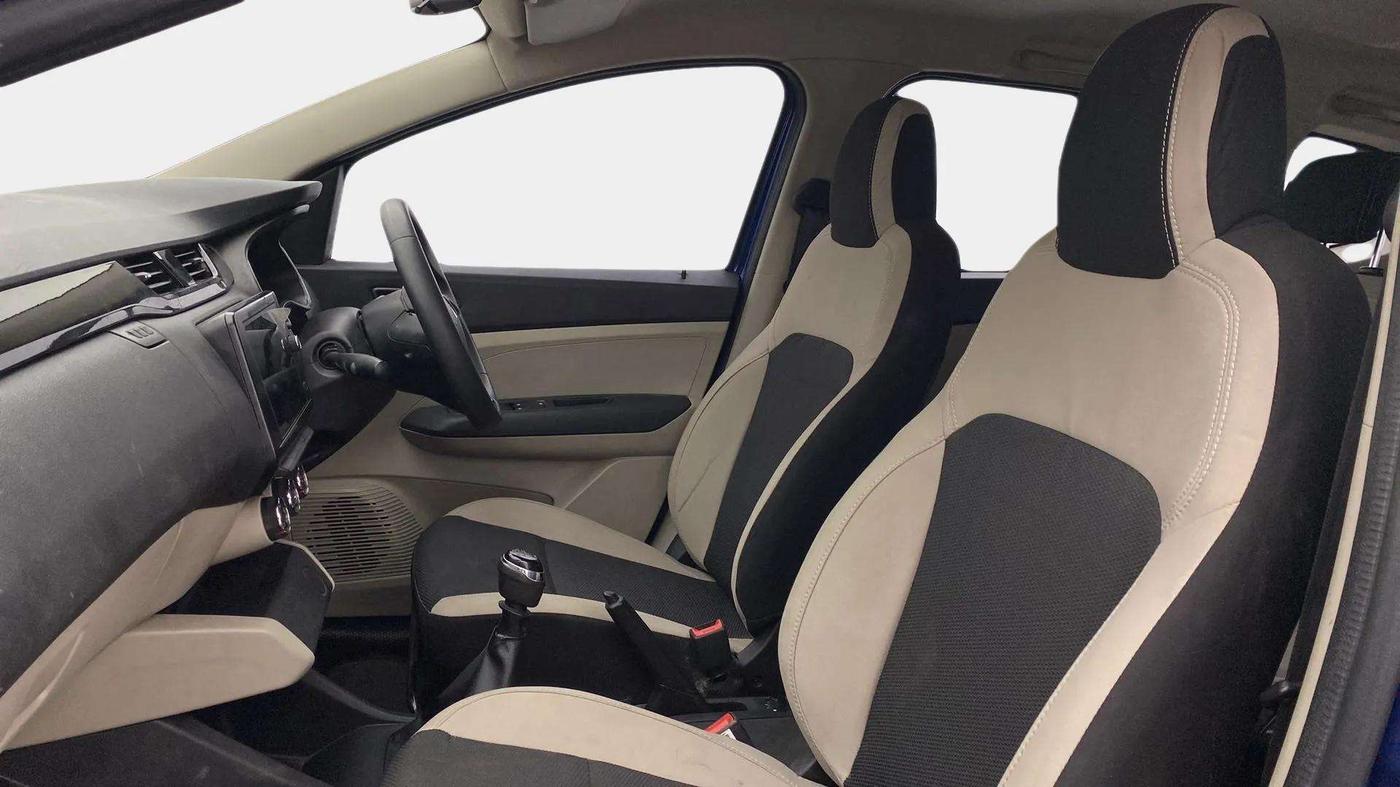 2021 Renault TRIBER RXT, Petrol, Manual, 55,278 km, Right Side Front Door Cabin