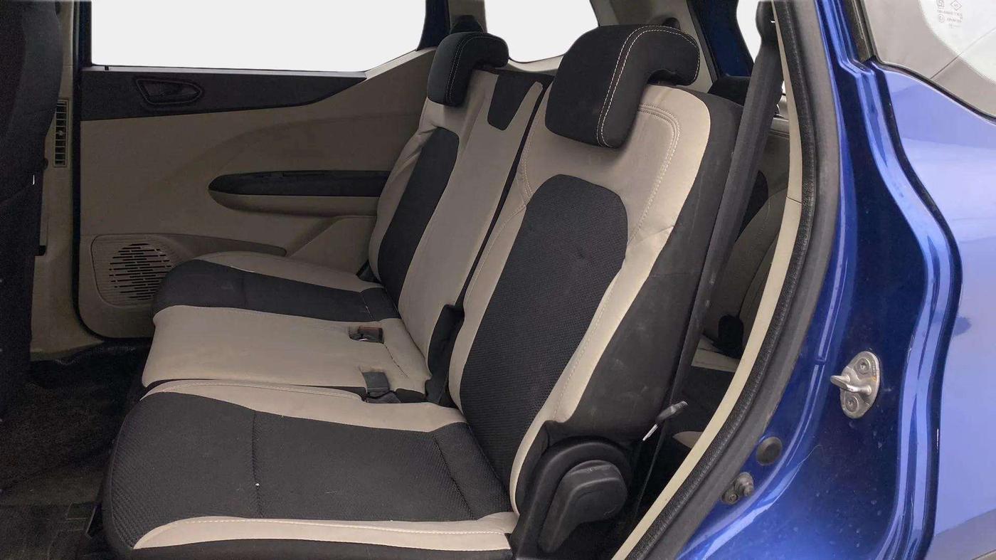 2021 Renault TRIBER RXT, Petrol, Manual, 55,278 km, Right Side Rear Door Cabin