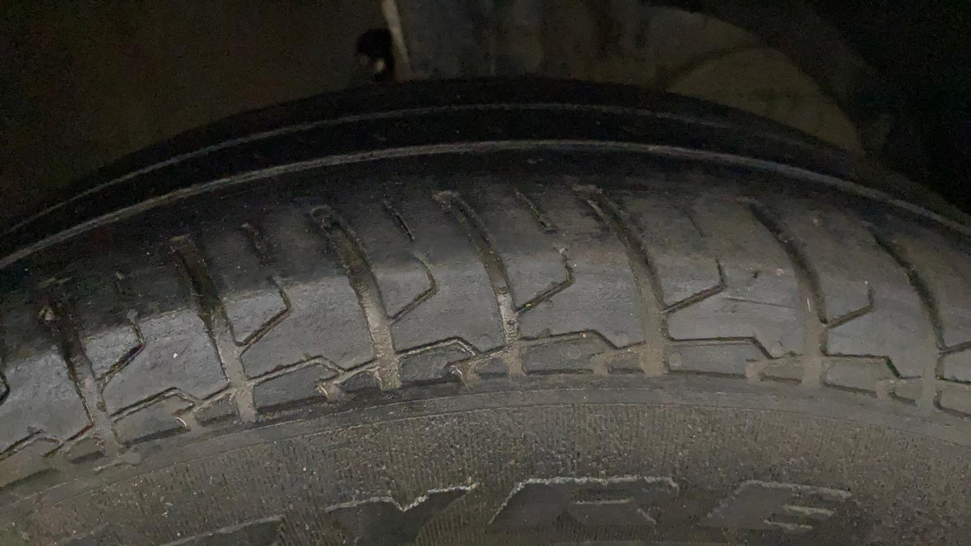 2022 Maruti Dzire VXI, Petrol, Manual, 56,772 km, Right Front Tyre Tread