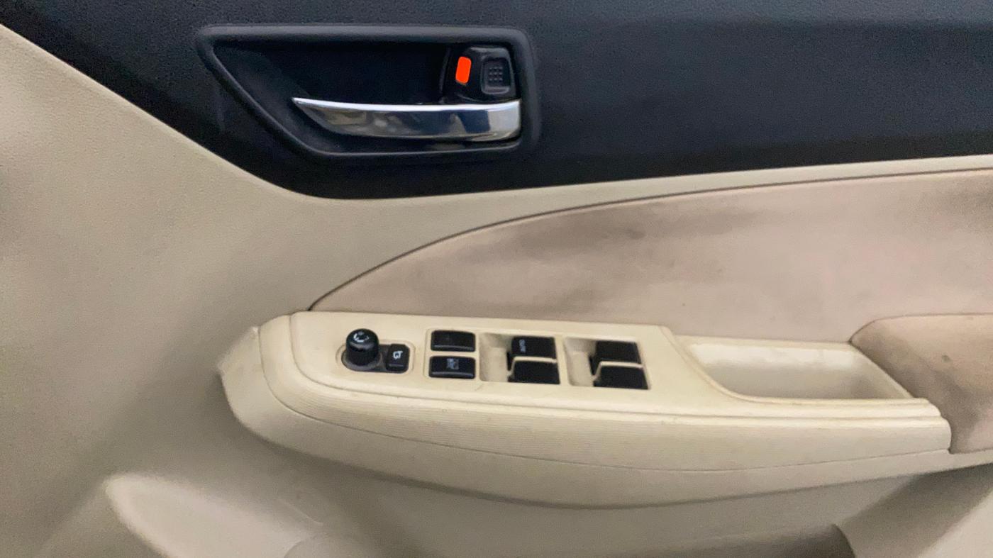2022 Maruti Dzire VXI, Petrol, Manual, 56,772 km, Driver Side Door Panels Control
