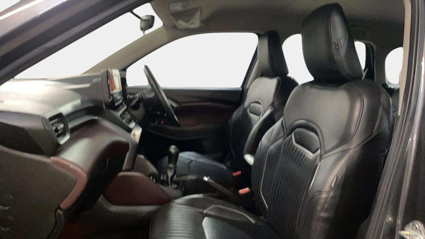 2023 Maruti Grand Vitara DELTA SMART HYBRID, Petrol, Manual, 28,598 km, Right Side Front Door Cabin