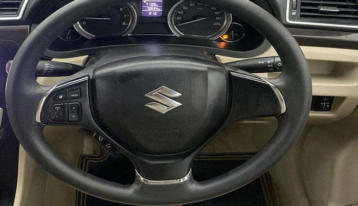 2018 Maruti Ciaz ZETA 1.4  MT PETROL, Petrol, Manual, 70,831 km, Steering wheel - Sound system control has minor damage