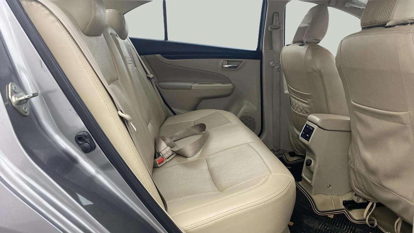 2018 Maruti Ciaz ZETA 1.4  MT PETROL, Petrol, Manual, 70,847 km, Right Side Rear Door Cabin