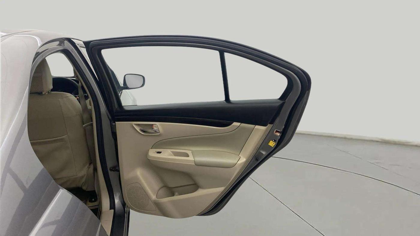 2018 Maruti Ciaz ZETA 1.4  MT PETROL, Petrol, Manual, 70,847 km, RHS Rear Door