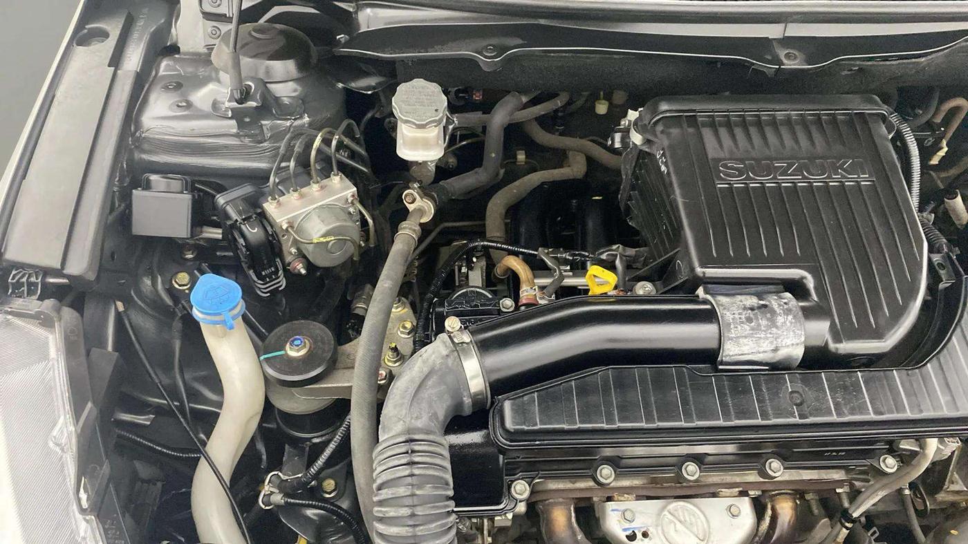 2018 Maruti Ciaz ZETA 1.4  MT PETROL, Petrol, Manual, 70,847 km, Engine View - Right