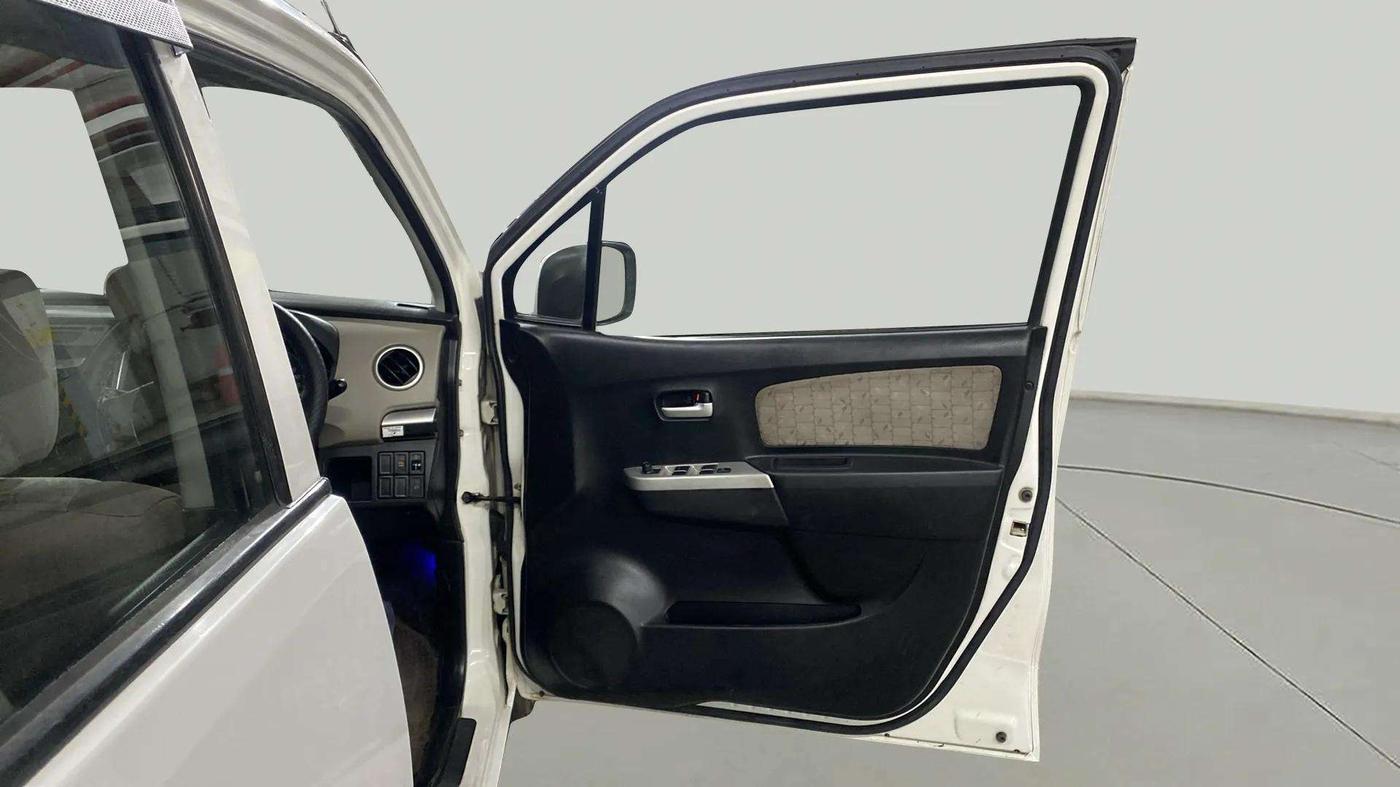 2014 Maruti Wagon R 1.0 VXI, Petrol, Manual, 76,760 km, RHS Front Door