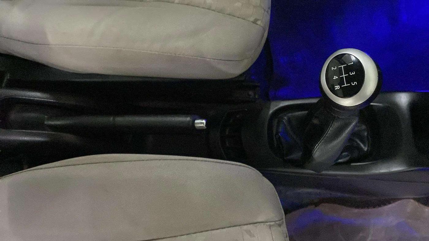 2014 Maruti Wagon R 1.0 VXI, Petrol, Manual, 76,760 km, Gear Lever
