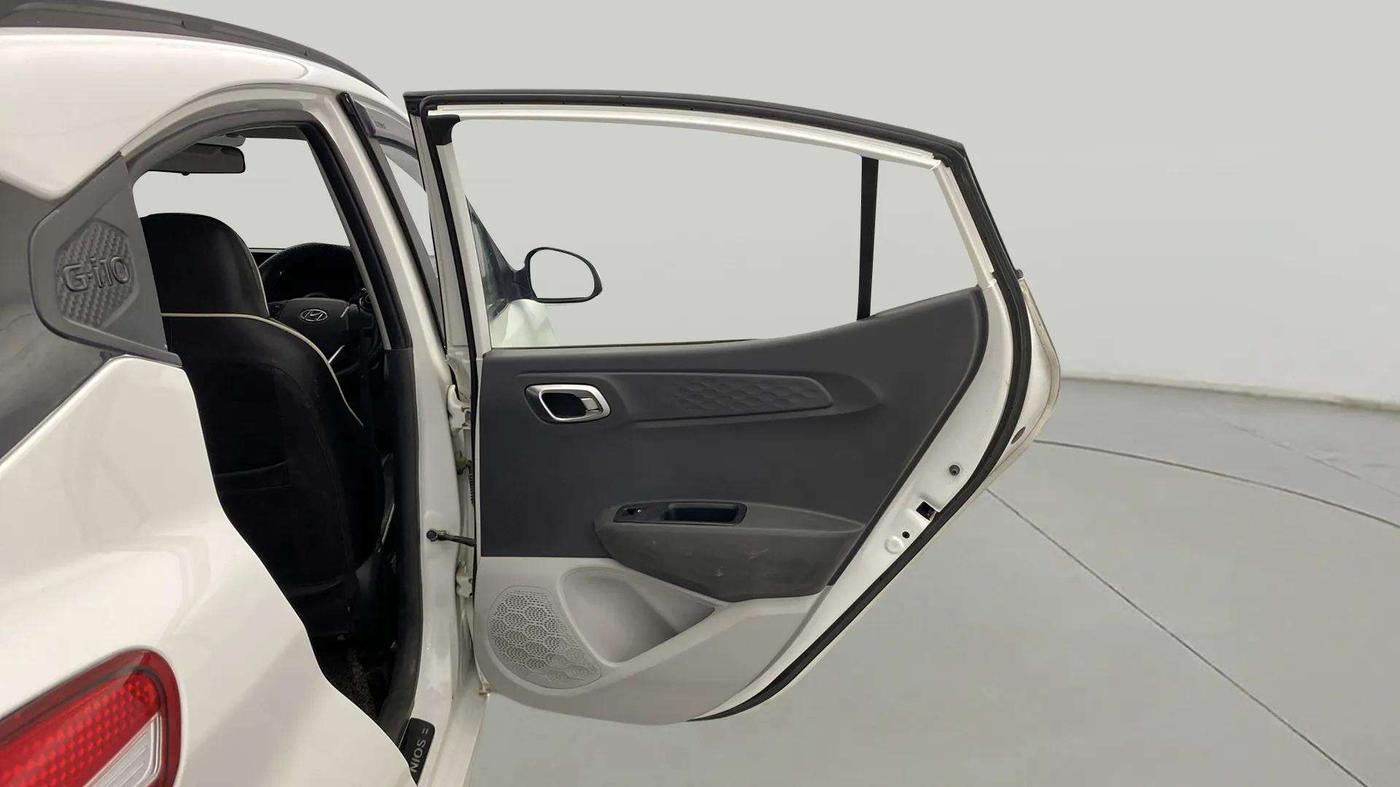 2020 Hyundai GRAND I10 NIOS SPORTZ 1.2 KAPPA VTVT CNG, CNG, Manual, 61,650 km, RHS Rear Door