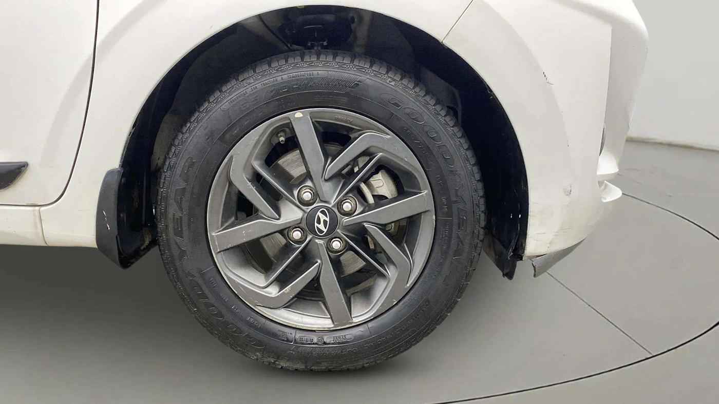2020 Hyundai GRAND I10 NIOS SPORTZ 1.2 KAPPA VTVT CNG, CNG, Manual, 61,650 km, Right Front Wheel