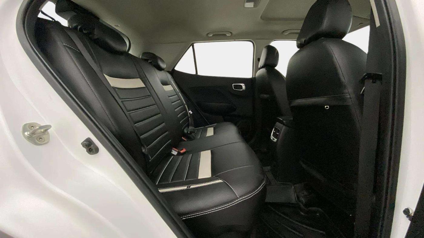 2021 Hyundai VENUE SX PLUS 1.0 TURBO DCT, Petrol, Automatic, 32,118 km, Right Side Rear Door Cabin