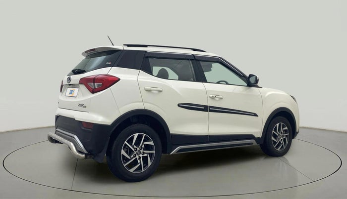 2022 Mahindra XUV300 W8 (O) 1.2 PETROL, Petrol, Manual, 12,492 km, Right Back Diagonal