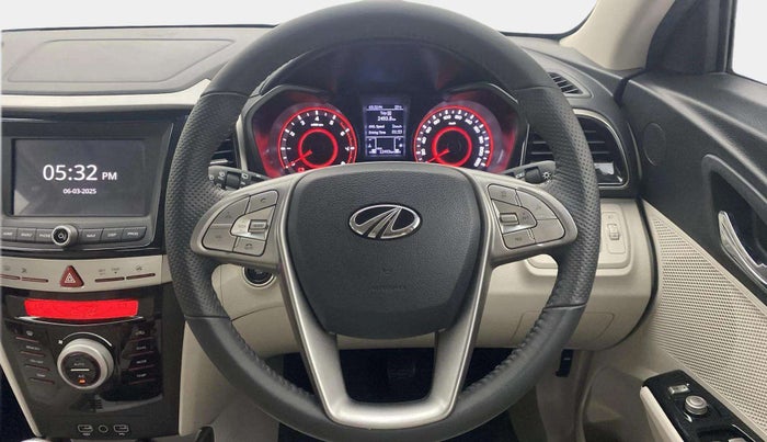 2022 Mahindra XUV300 W8 (O) 1.2 PETROL, Petrol, Manual, 12,492 km, Steering Wheel Close Up