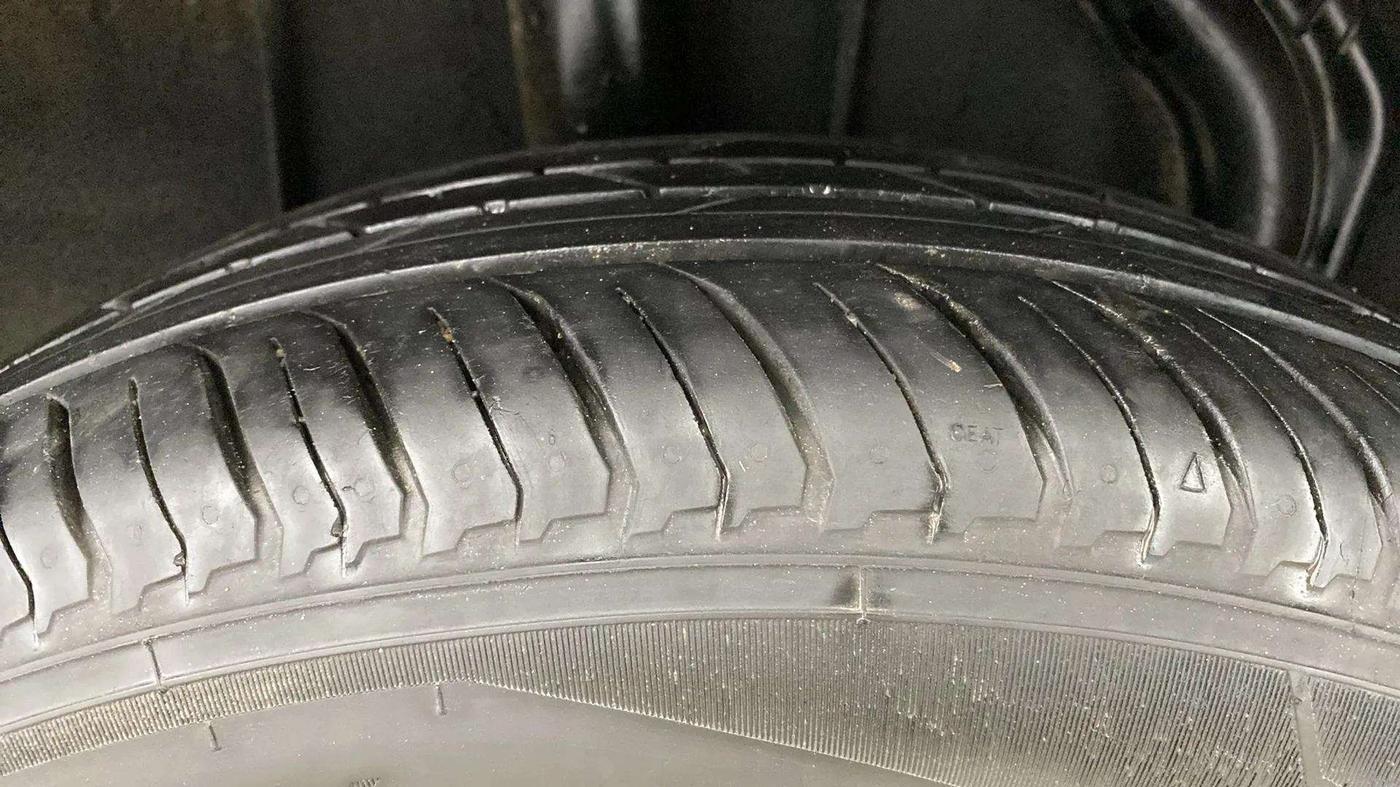 2023 Nissan MAGNITE XE, Petrol, Manual, 16,396 km, Right Rear Tyre Tread