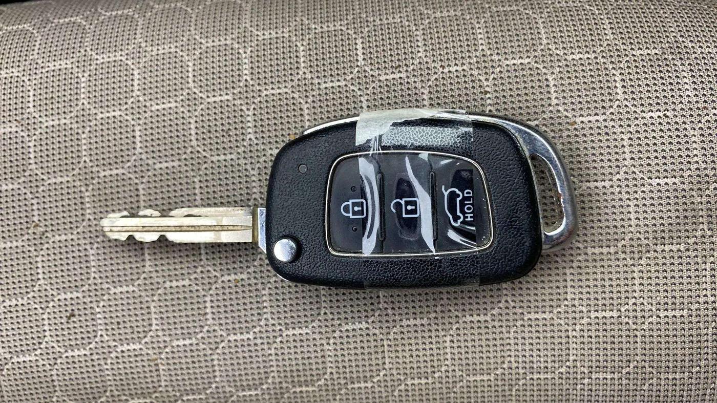 2016 Hyundai Elite i20 MAGNA 1.2, Petrol, Manual, 48,770 km, Key Close Up