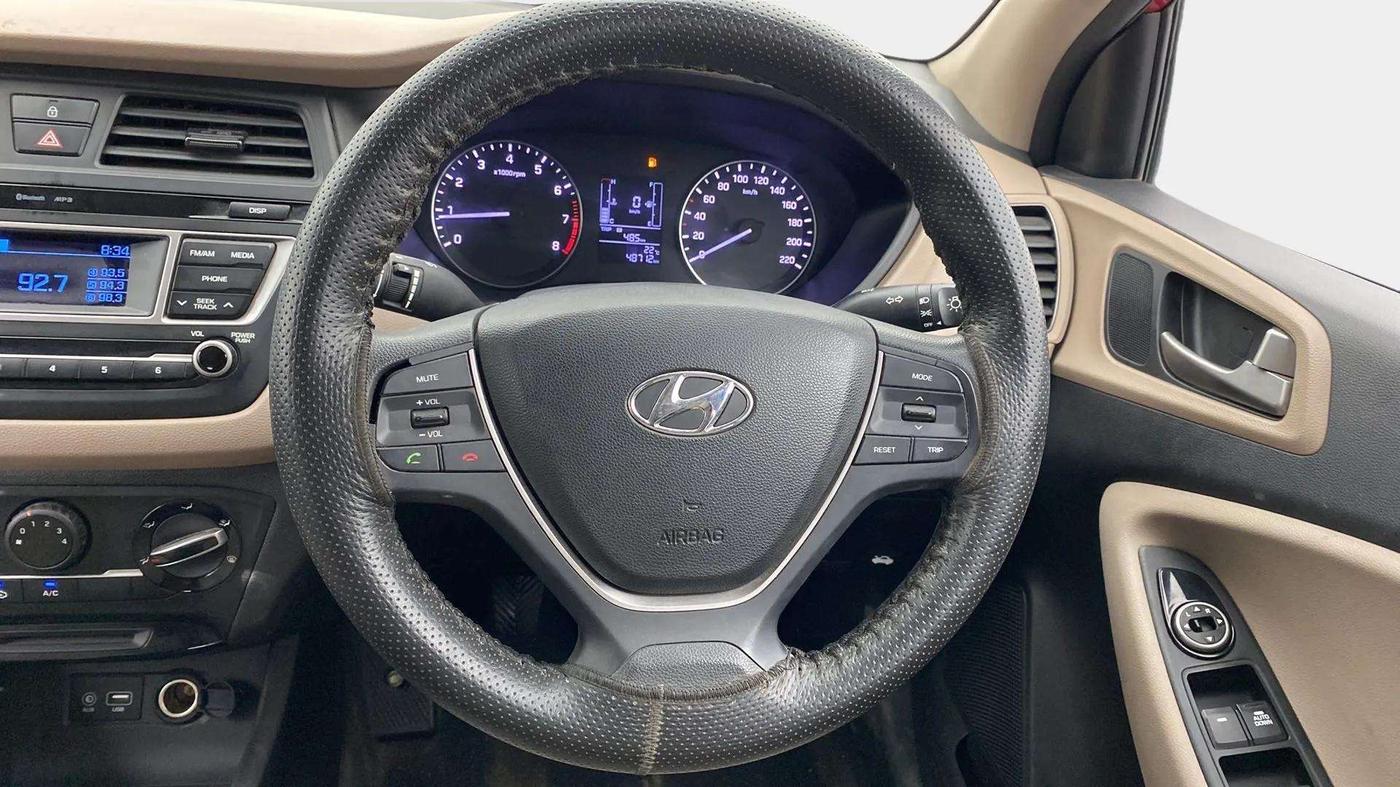 2016 Hyundai Elite i20 MAGNA 1.2, Petrol, Manual, 48,770 km, Steering Wheel Close Up