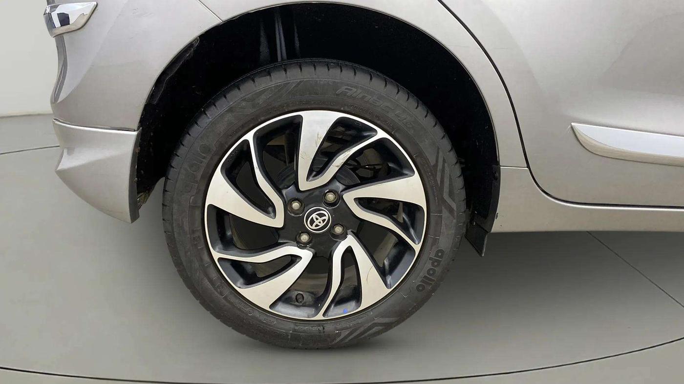 2021 Toyota Glanza G, Petrol, Manual, 42,858 km, Right Rear Wheel