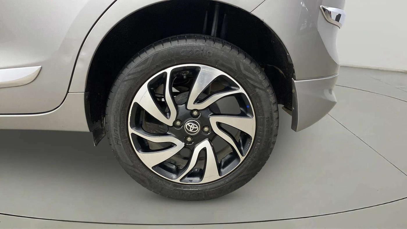2021 Toyota Glanza G, Petrol, Manual, 42,858 km, Left Rear Wheel