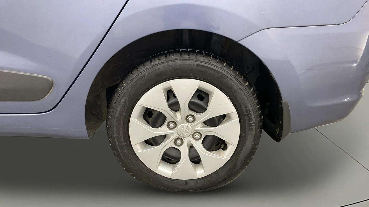2014 Hyundai Xcent S 1.2, Petrol, Manual, 42,016 km, Left Rear Wheel
