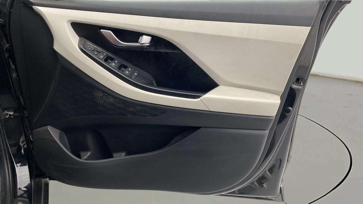 2021 Hyundai Creta SX IVT 1.5 PETROL, Petrol, Automatic, 16,518 km, Driver Side Door Panels Control