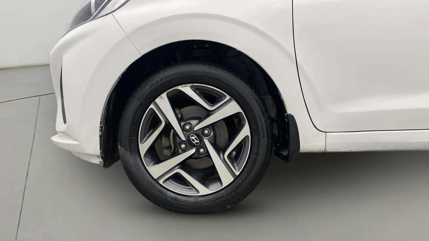 2020 Hyundai AURA SX 1.2 (O), Petrol, Manual, 26,571 km, Left Front Wheel