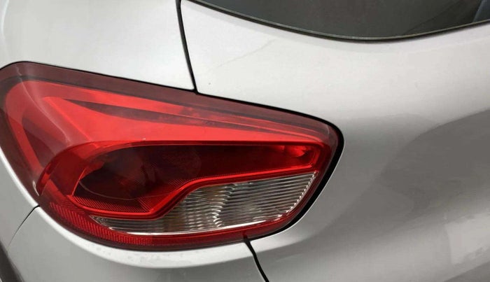 2016 Renault Kwid RXL, Petrol, Manual, 74,946 km, Left tail light - Minor scratches