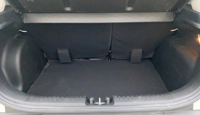 2022 Hyundai VENUE SX 1.0 (O) TURBO IMT, Petrol, Manual, 8,958 km, Boot Inside