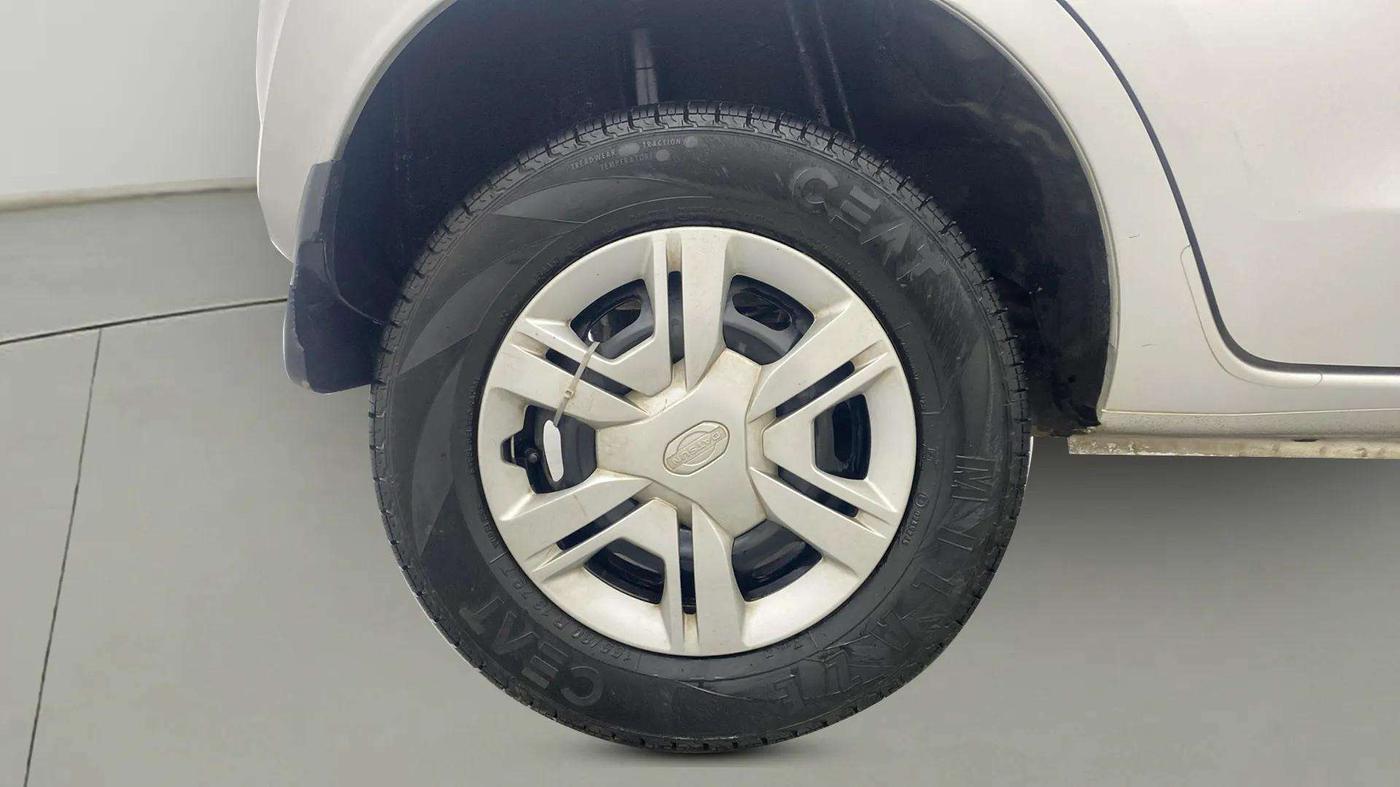 2018 Datsun Redi Go T(O) 1.0 AMT, Petrol, Automatic, 21,830 km, Right Rear Wheel