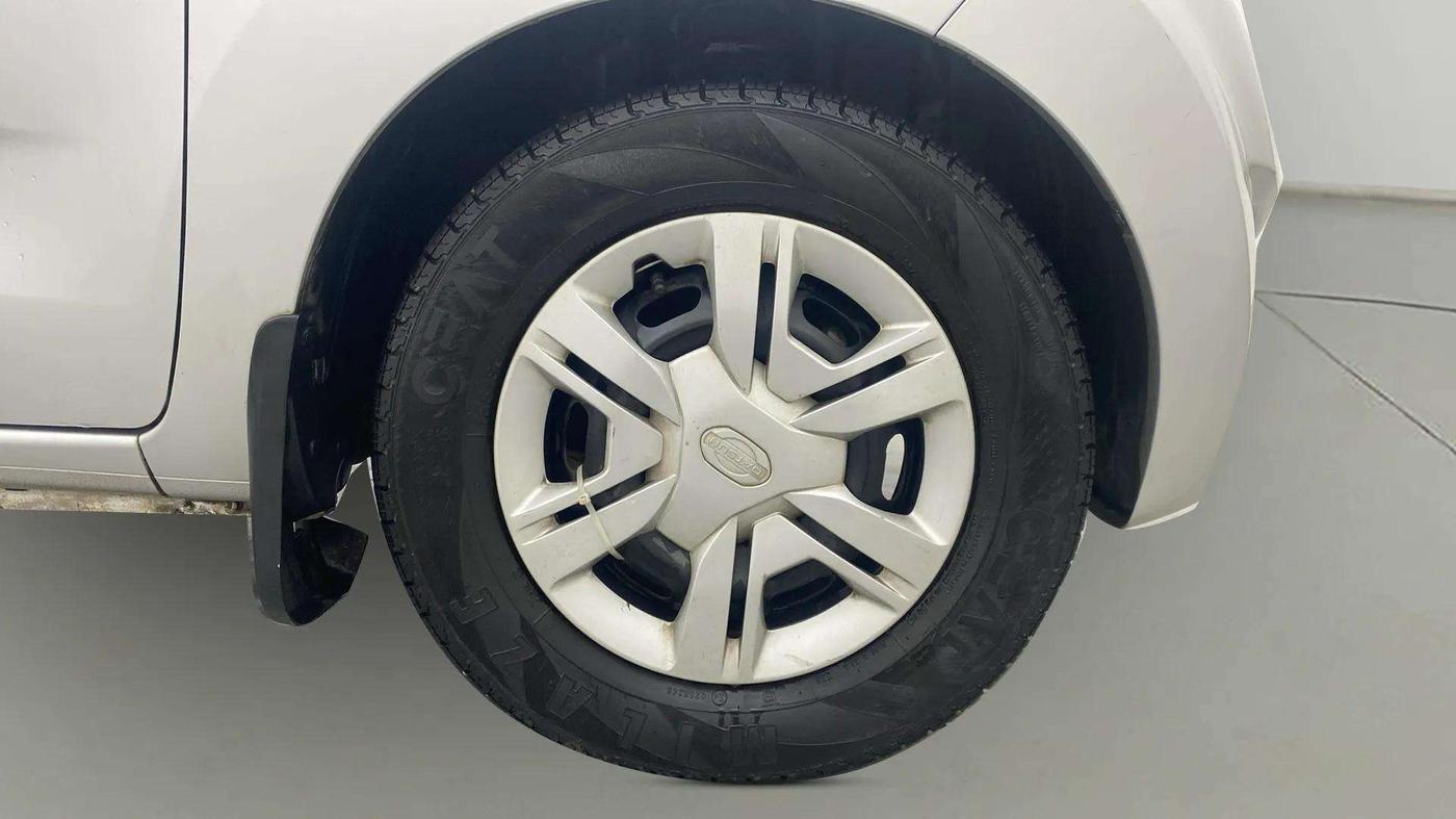 2018 Datsun Redi Go T(O) 1.0 AMT, Petrol, Automatic, 21,830 km, Right Front Wheel