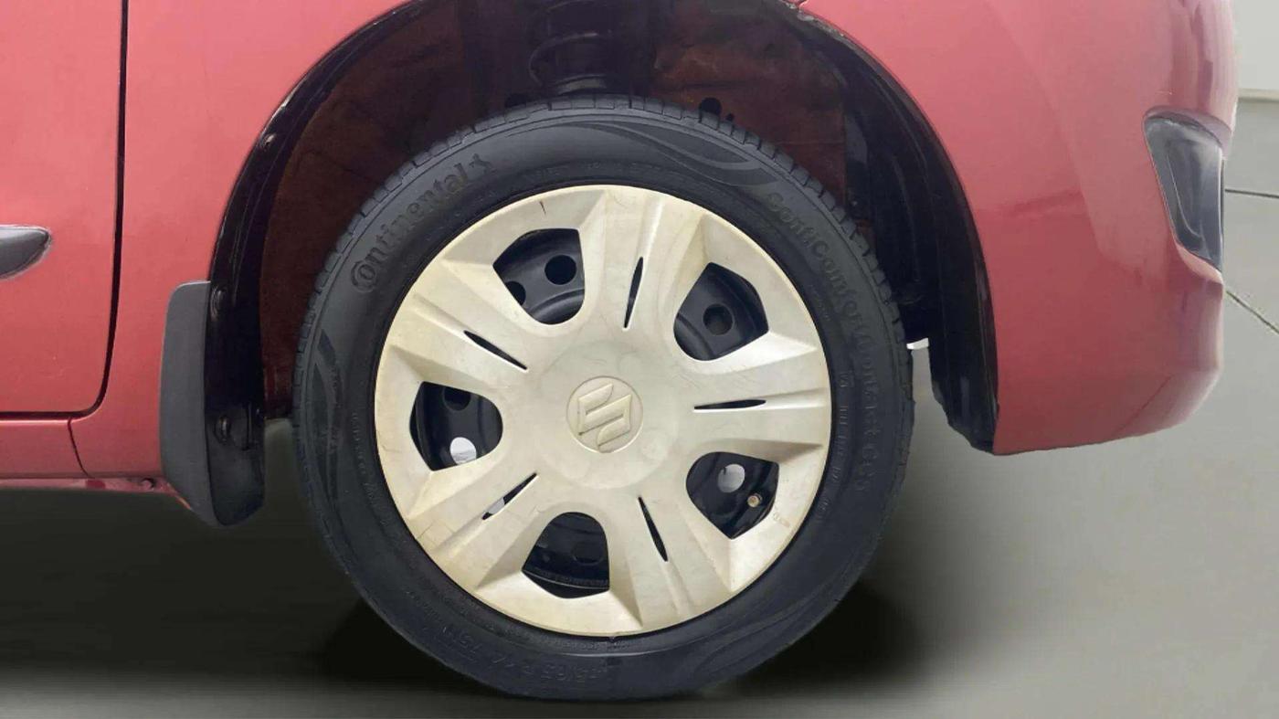 2015 Maruti Wagon R 1.0 VXI AMT, Petrol, Automatic, 65,455 km, Right Front Wheel